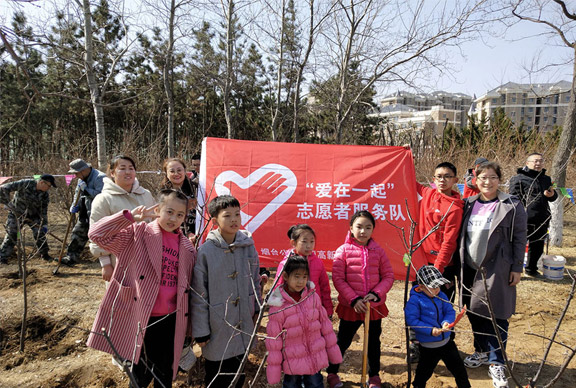 當(dāng)雷鋒月和植樹節(jié)相遇——相約春天，播種綠色，志愿精神薪火傳
